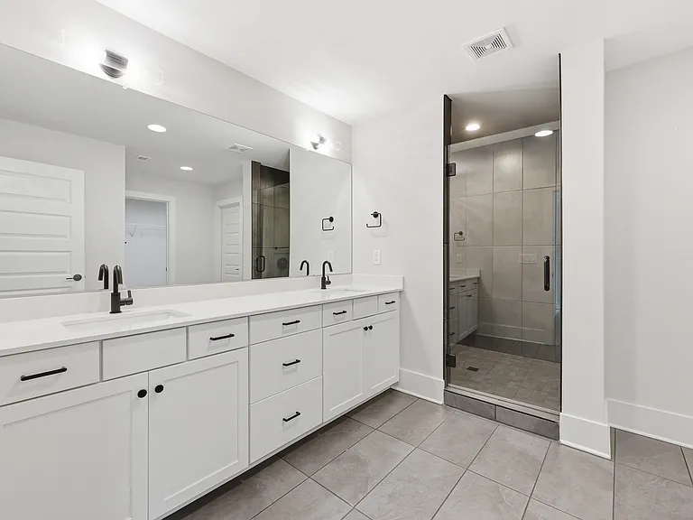 2957 Ross Ave — Photo 19