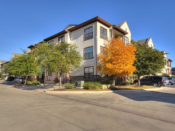 3rd image of 7342 Oak Manor Dr APT 7104