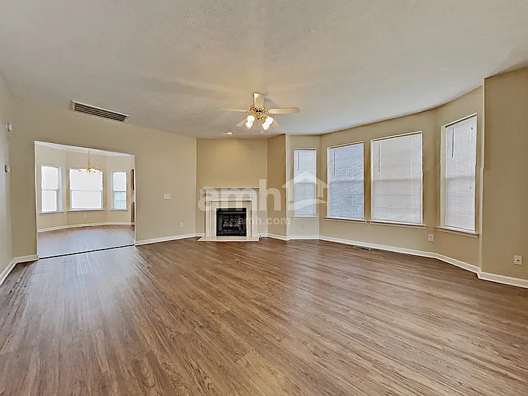 221 Scarlet Ridge Ct — Photo 6