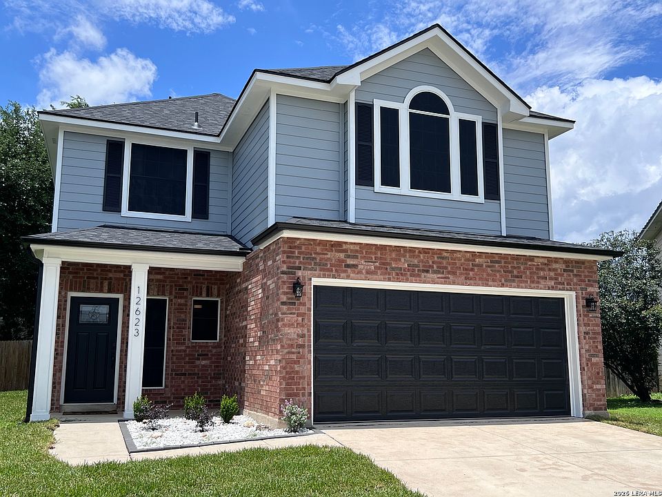 1st image of 12623 Gray Cedar