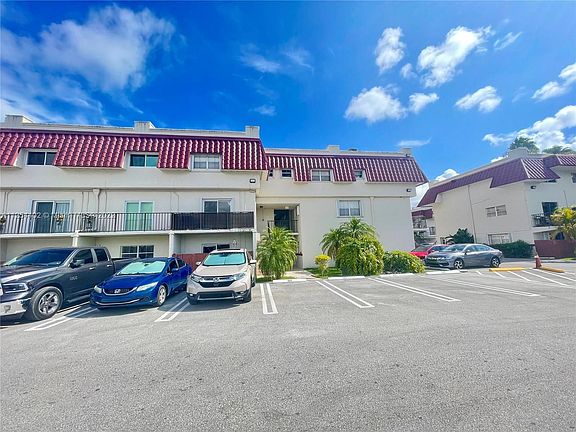 3rd image of 8600 SW 67th Ave APT 927