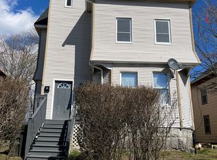 41 Blackhall St, New London, CT 06320