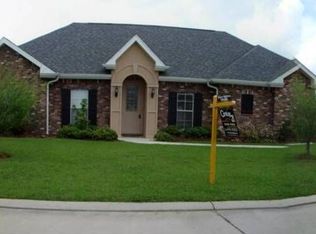 154 Elmwood Dr, Thibodaux, LA 70301