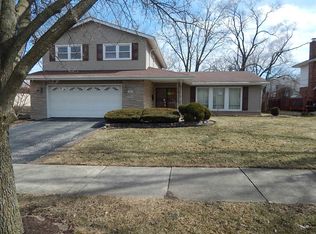17825 Larkspur Ln, Homewood, IL 60430