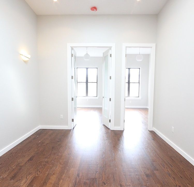 1st image of 188 Stockholm St APT 3L