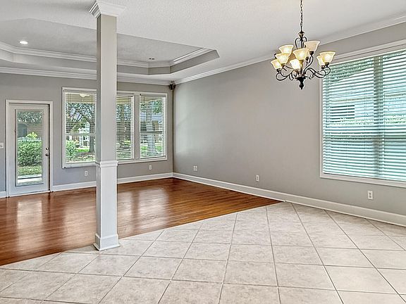 5th image of 570 Eagle Blvd