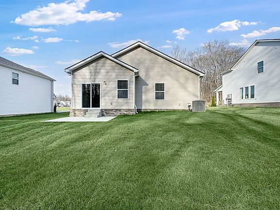 2nd image of 1031 Ross Farms Blvd