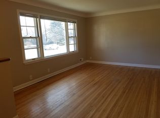 314 5th Ave N #DUPLEX, Hopkins, MN 55343