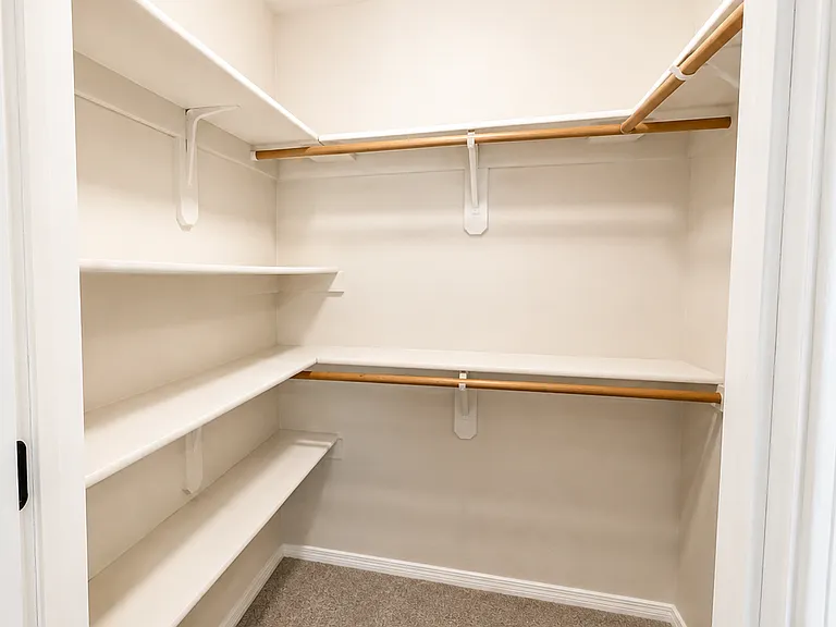 8381 W Oregon St — Photo 13