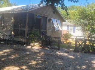 528 State St, Bay Saint Louis, MS 39520