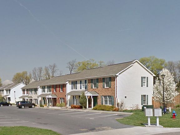 5th image of 1153 Commercial Ct