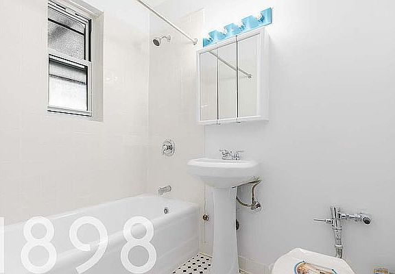 5th image of 41-45 52nd St #2G