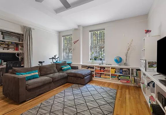 3rd image of 12 E 97th St #1B