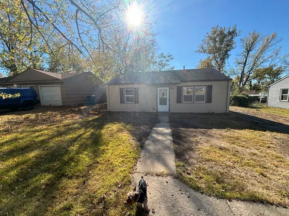 533 SE 36th St, Topeka, KS 66605