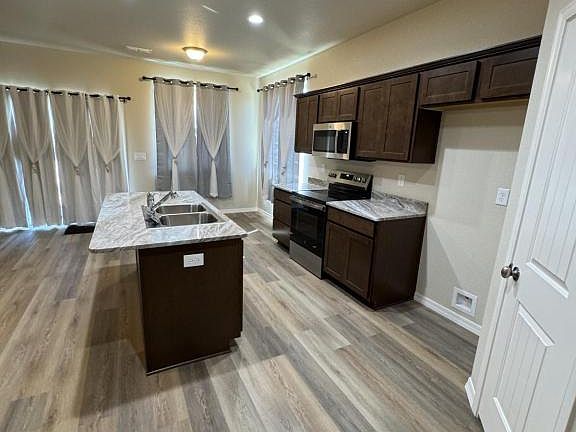 3rd image of 1712 Red Sage Way