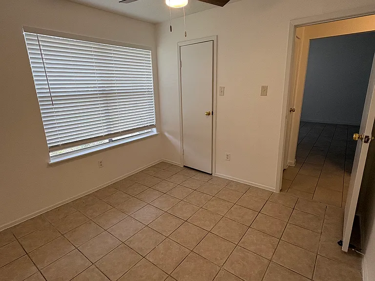 13827 Flagstone Dr — Photo 15