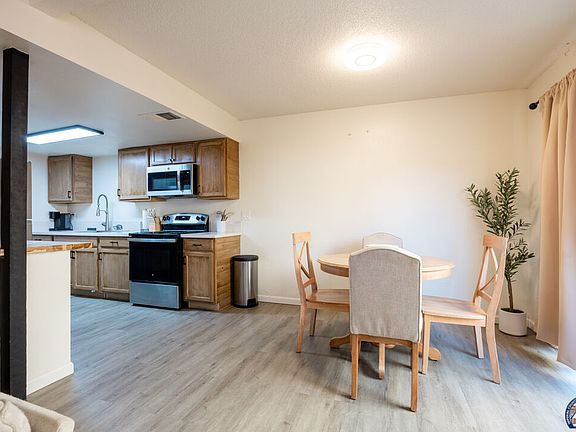 5th image of 336 S Waterman Ave Unit B