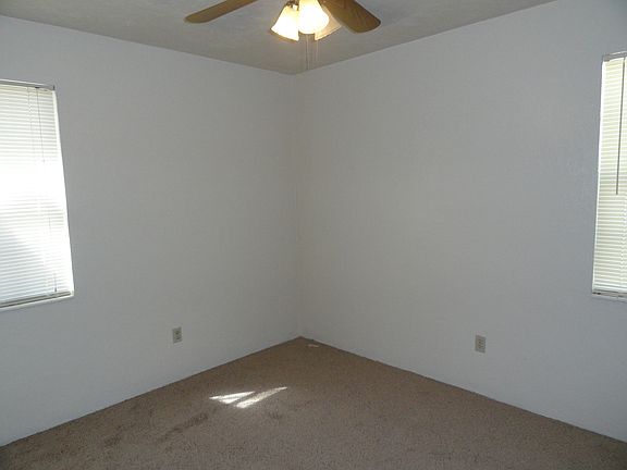 4th image of 1564 Patrick Ave