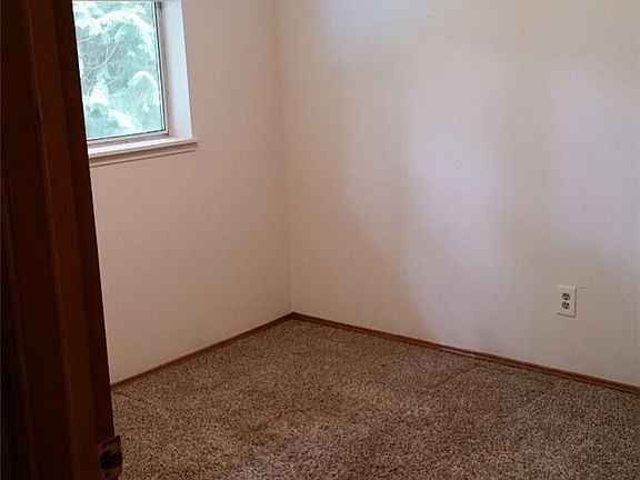 2nd image of 4234 Winns Hollow Ln