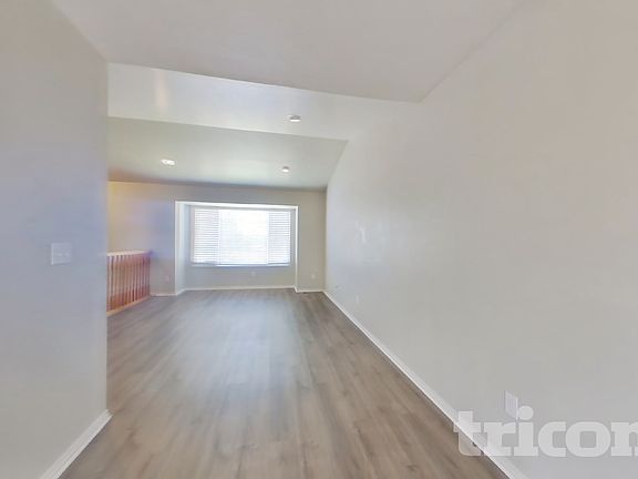 4th image of 5206 S Midland Dr