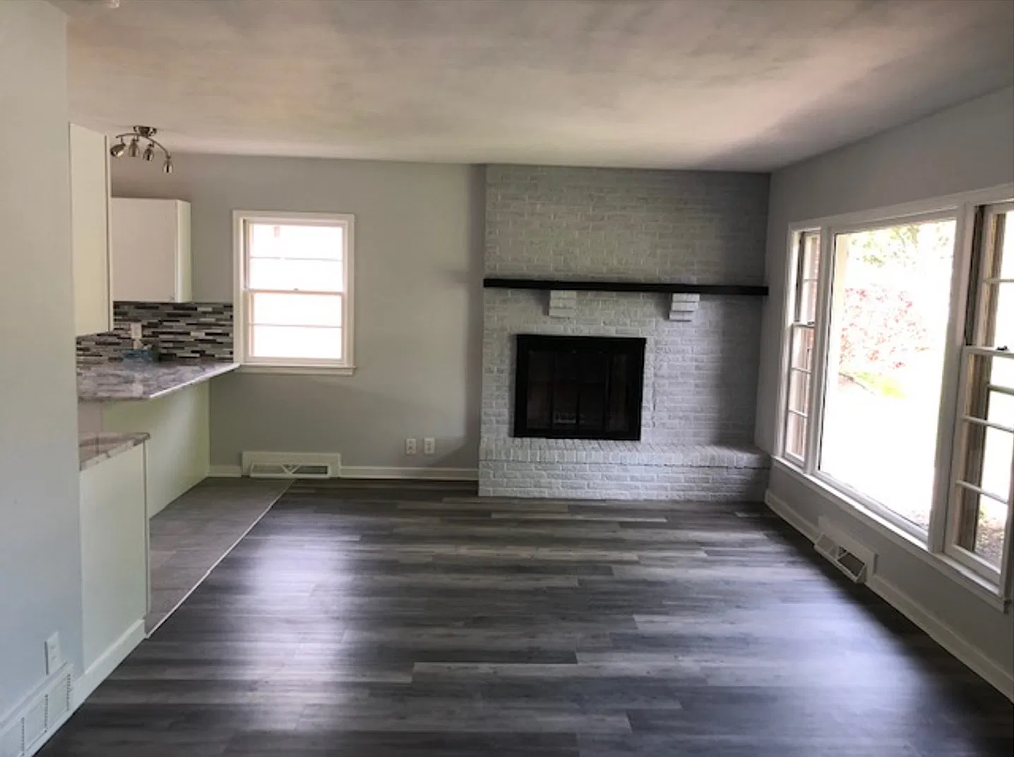 Updated 3 Bed Brick Home! — Photo 3
