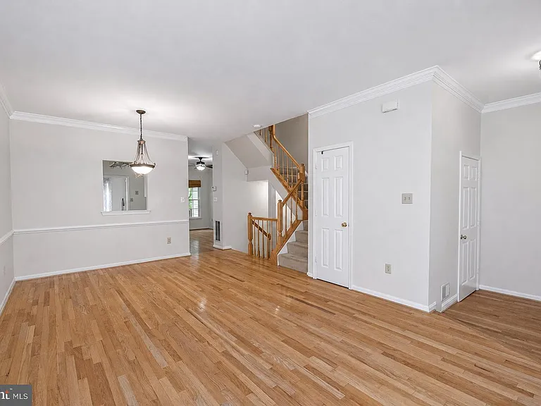 3940 Kathryn Jean Ct — Photo 6