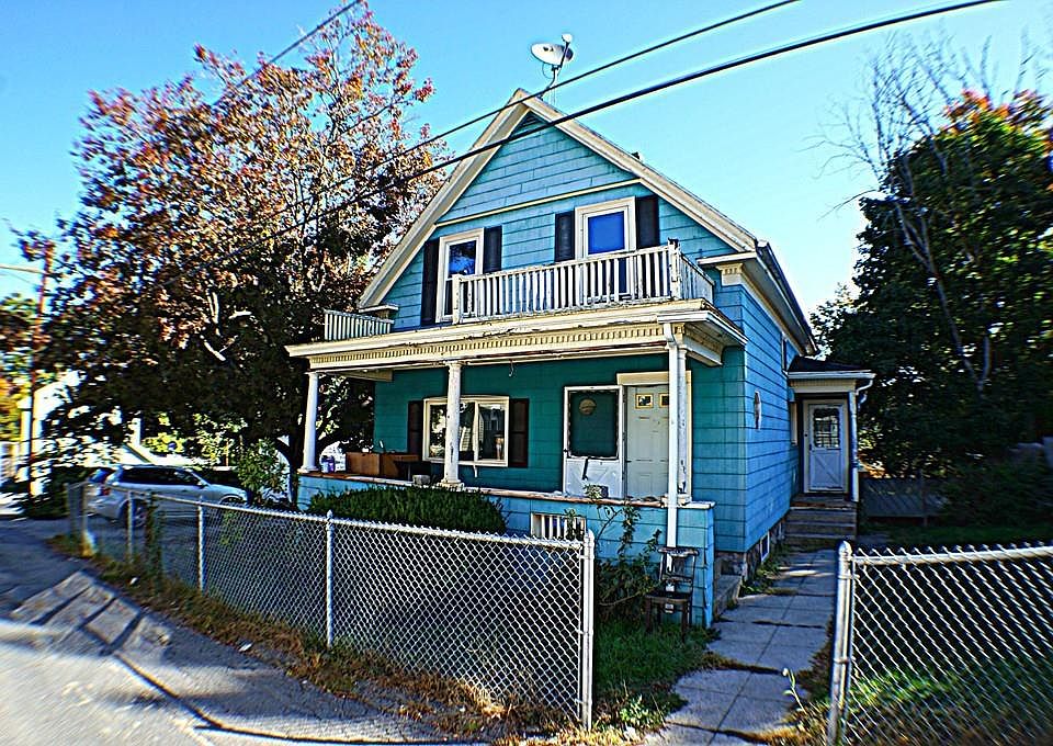 1st image of 6 Parker Ct