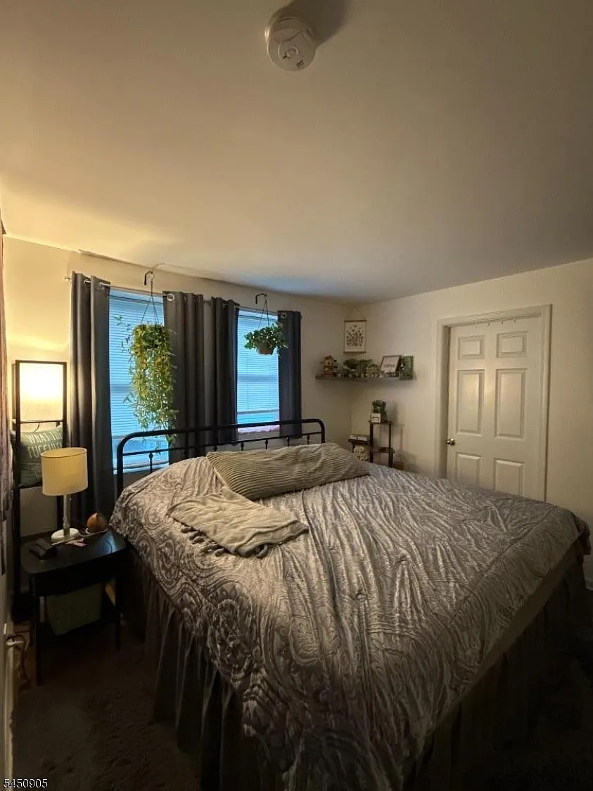 1 bed, 1.0 bath, $1,600 — Photo 3