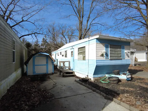 11142 N Landing Rd, Monticello, IN 47960