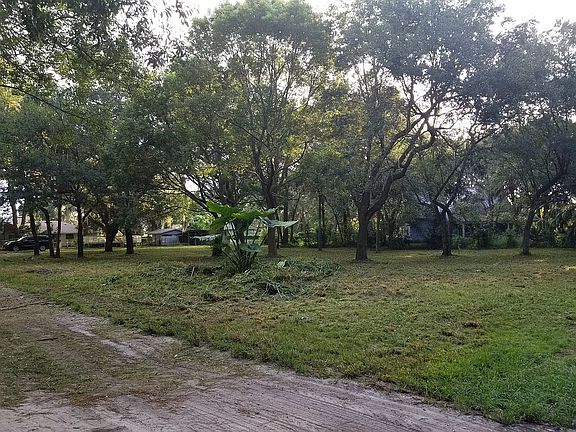 4th image of 3833 Fern Gully Cv