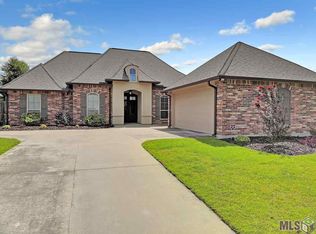18630 Old Maplewood Dr, Prairieville, LA 70769