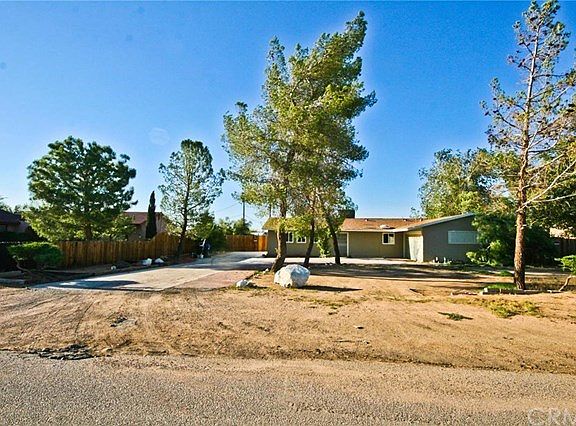 3rd image of 21874 Esaws Ave