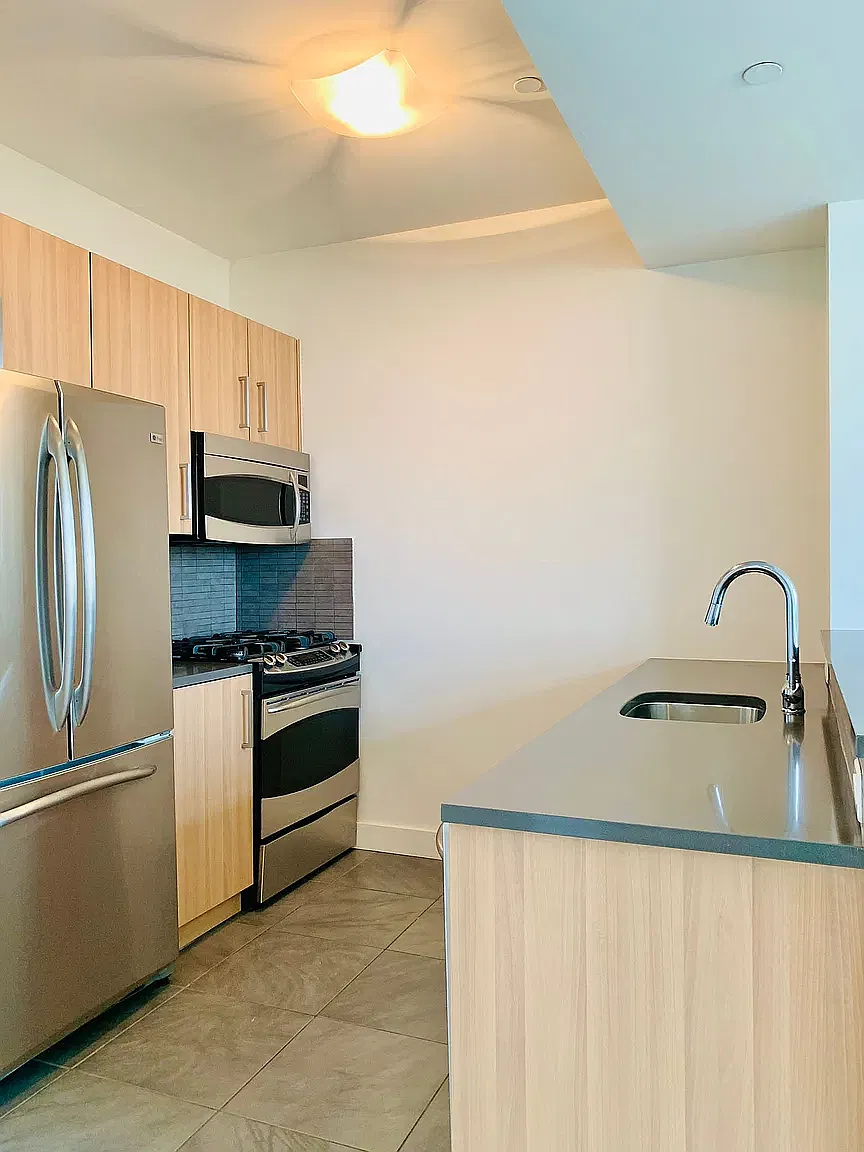229 West 60th Street — Photo 2