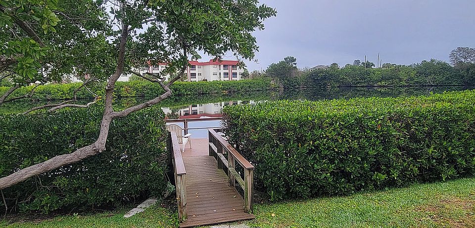 1st image of 4560 Overlook Dr NE