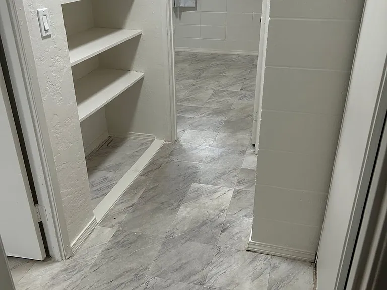 Ali'i Manor Apartments — Photo 3
