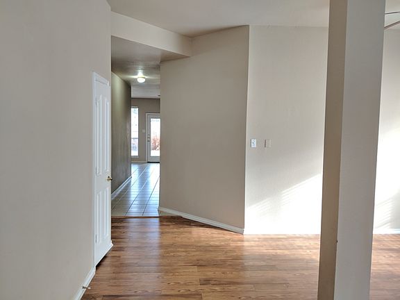 2nd image of 4721 Sterling Trace Cir