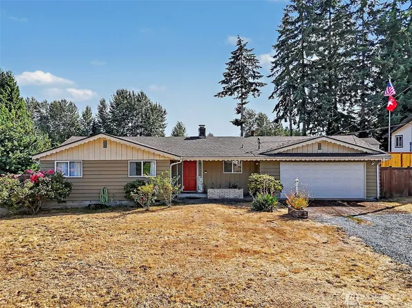 8718 107th St E, Puyallup, WA 98373