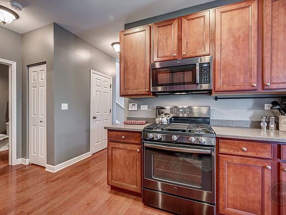 4th image of 364 Chesapeake Ln #364