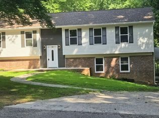 130 Forest Hills Dr, Gaffney, SC 29340