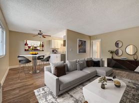 Desert Pines Villas