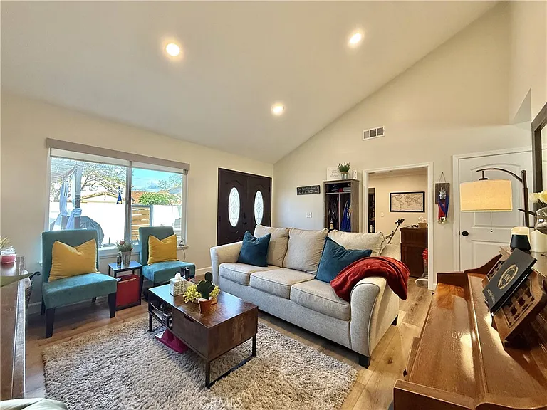 18413 Winslow Pl — Photo 13