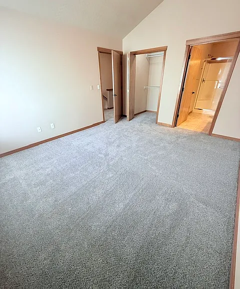 518 NE 85th Cir — Photo 26