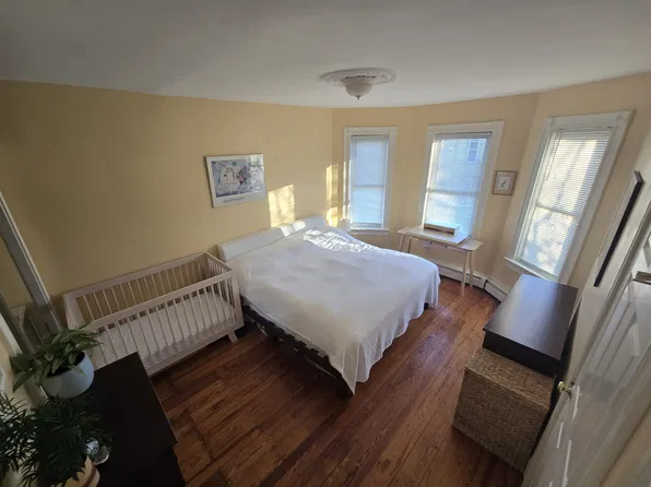 34 Hall St #3, Jamaica Plain, MA 02130