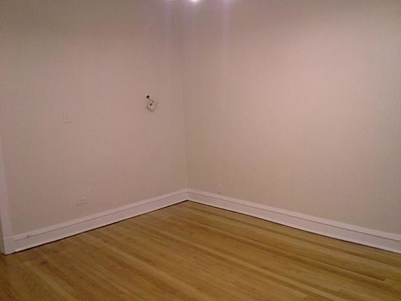 5th image of 4125 S Sacramento Ave #2