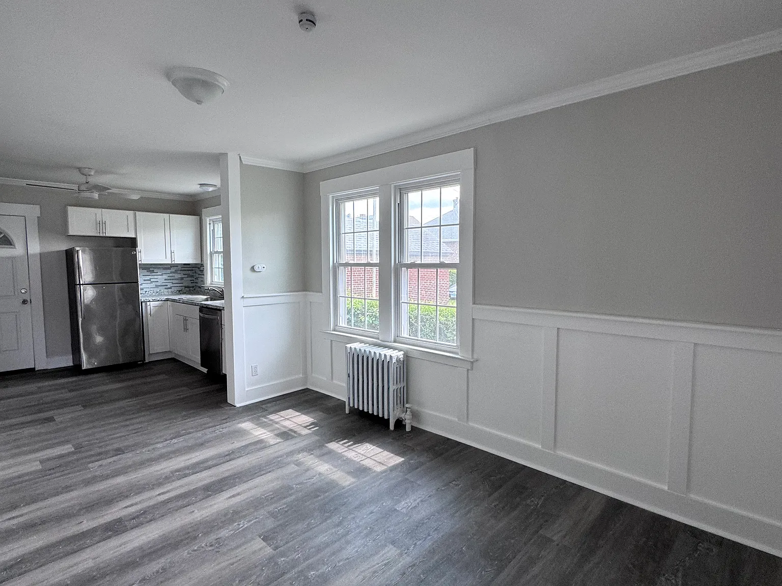 5 bed, 1.5 bath, 1100 sqft, $3,050 — Photo 4