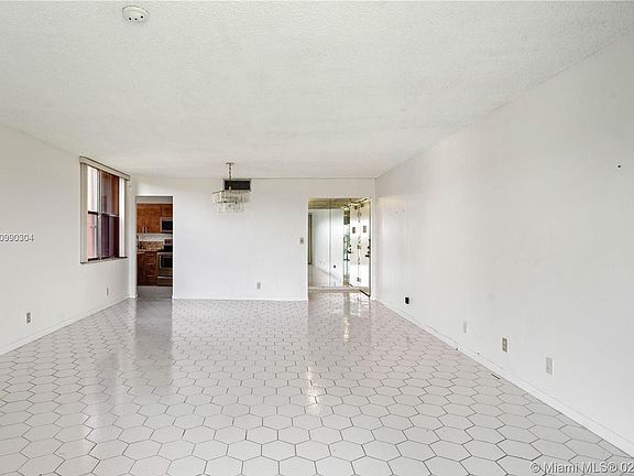 5th image of 3771 Environ Blvd APT 555