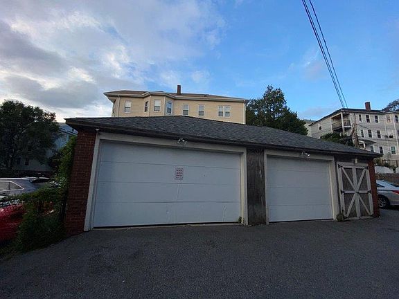 2nd image of 193 Belmont St APT 3