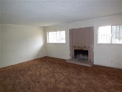 2nd image of 5285 E Webster Ave