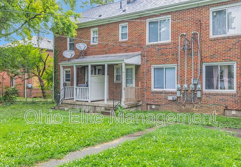 49 S Burgess Ave — Photo 26
