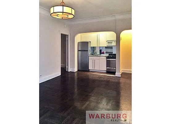 Rented by Warburg | media 4